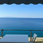 Blue Sea Apartament *