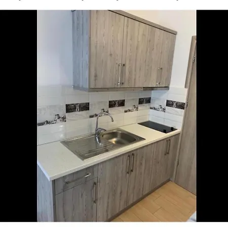 Blue Sea Apartment Qeparo